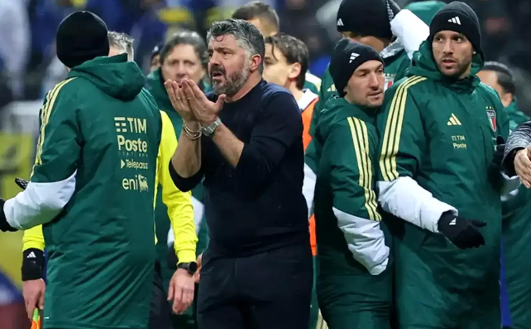 Đội tuyển Italia trước giờ bóng lăn trong trận đấu then chốt gặp Bosnia